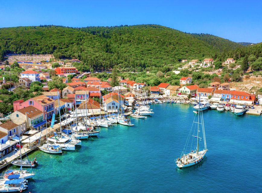 Kefalonia: Assos and Fiscardo Guided Tour - Getting picked up, meeting the bus, and avoiding timing headaches