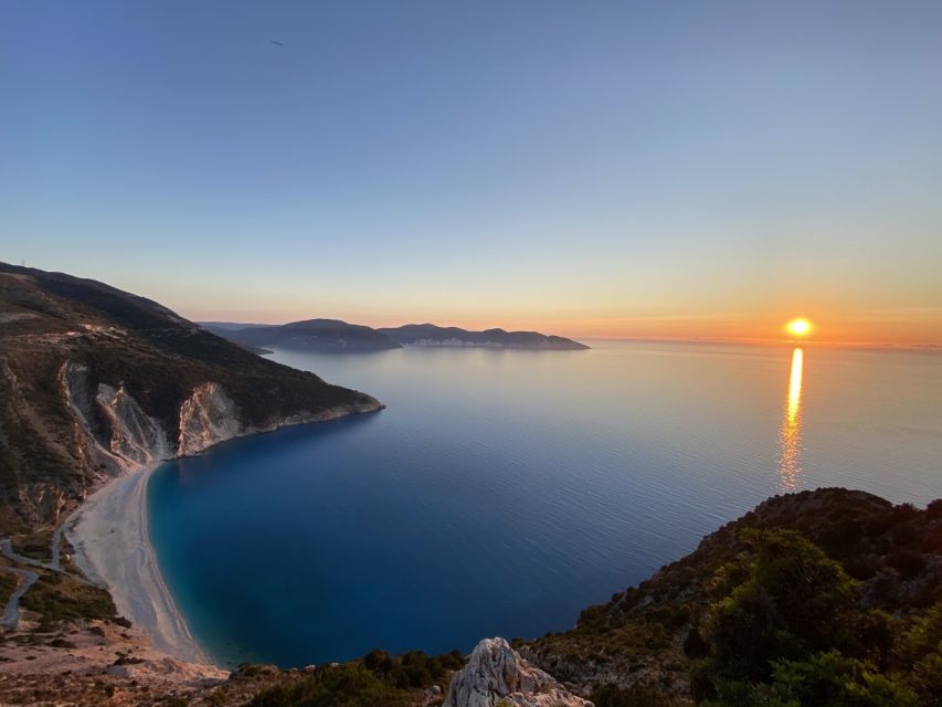 Kefalonia: Melissani Lake, Drogarati Cave, & Myrtos Day Trip - What It Feels Like On the Ground: Guided, But Still Your Day