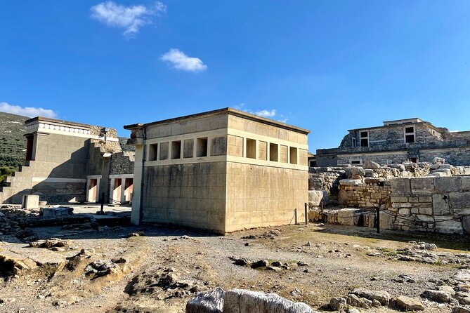 Knossos & Lassithi Private Tour–Discover Zeus’s Land with a Local - Lunch option: Tzanakis Michael, when and why to stop for wood-fired comfort
