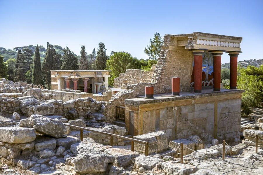 Knossos Palace Skip-the-Line Ticket & Private Guided Tour - Skip-the-line at Knossos: why this matters in real life