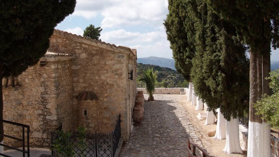 Lassithi, Zeus Cave, Olive Mill Farm & Knossos Combo Tour - What I’d pack, and what would actually help on this day