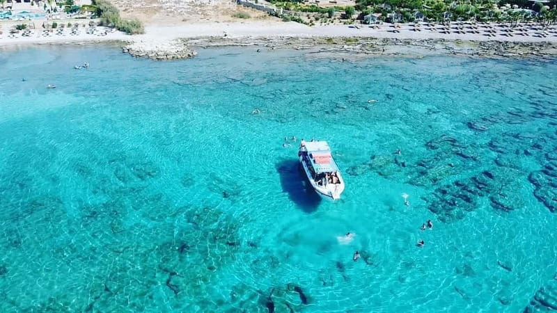 Lindos: 1.5 Hour Glass-Bottom Boat Cruise with Swim Stops - Getting oriented: finding the Melani and settling in