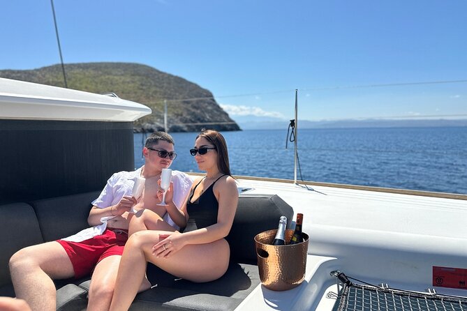 Luxury Catamaran Cruise, Dia Island –Open Bar & Lunch -Top Rated! - Water Safety and Gear: What’s Included, What to Bring