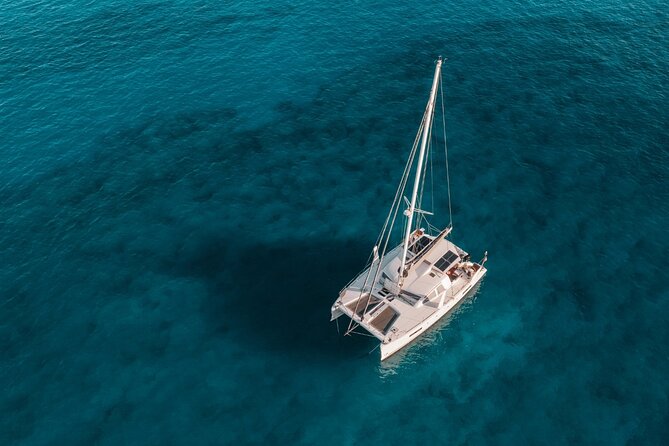 Luxury Catamaran Cruise, Dia Island –Open Bar & Lunch -Top Rated! - Who This Cruise Is Best For (And Who Should Rethink)