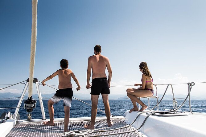 Luxury Santorini Catamaran Cruise: Lunch, BBQ, Drinks, Transfers - Transfers from your hotel: what makes pickup painless