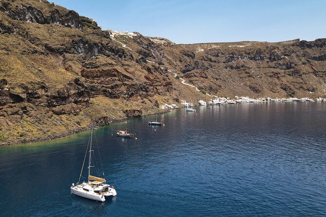 Luxury Santorini Sunset Cruise: Dinner, BBQ, Open Bar, Transfers - Transfers and getting on the boat without stress