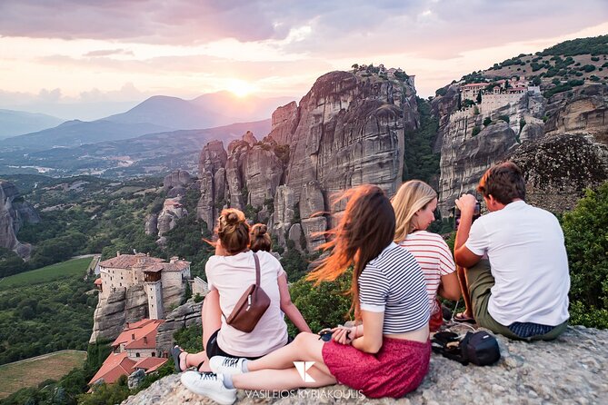 Majestic Sunset Meteora Tour with Local Guide - Dress code, walking, and how to make the day smoother