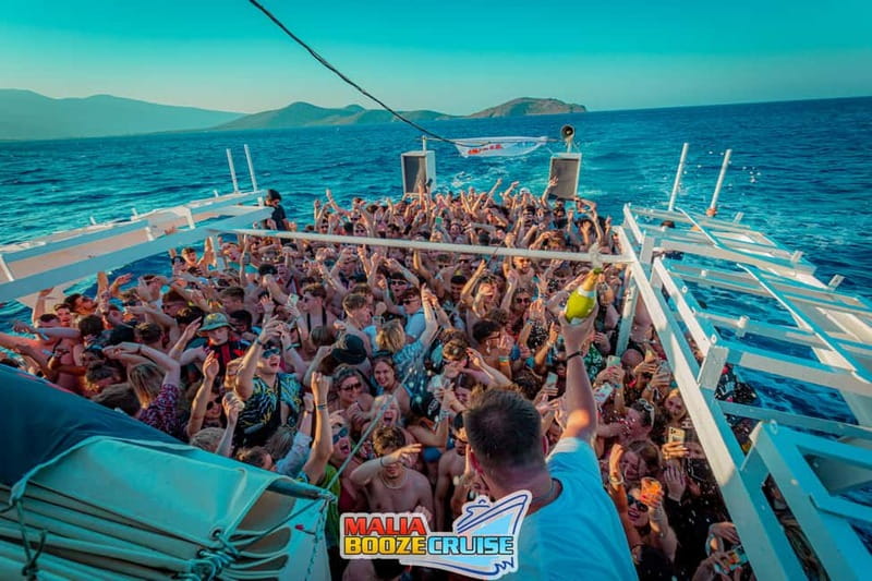 Malia: Booze Cruise Boat Party with Live Dj - The flirt-factor and DJ style: fun for some, awkward for others