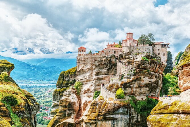 Meteora Full Day Private Tour from Athens including Lunch - The Drive to Meteora: Comfort, Wi-Fi, and Room to Breathe