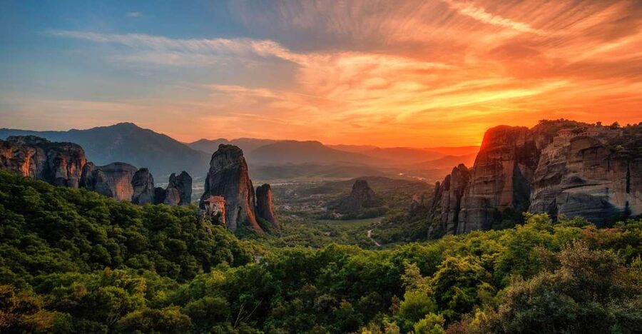 Meteora: Guided Sunset Tour with Monasteries & Caves Visit - Sunset viewpoint: photos, timing, and what if clouds show up