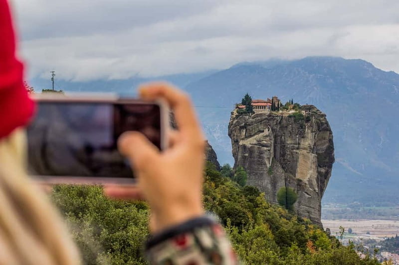 Meteora: Half-Day Meteora Monasteries Small Group Tour - Getting to Meteora without playing parking roulette