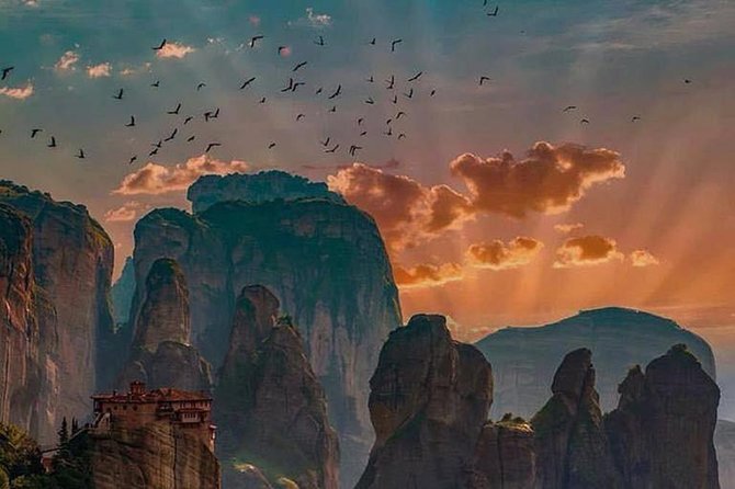 Meteora Monasteries Private Full Day Trip From Athens - Thermopylae on the way back: a fast stop with big meaning