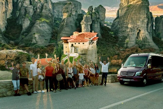 Meteora Panoramic Morning Small Group Tour with Local Guide - Stop 1, Meteora viewpoint orientation: the rocks and the why