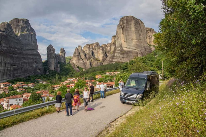 Meteora: Sunset Small Size Tour with Monasteries & Caves - Holy Trinity, St. Stephen, and St. Nicholas Anapavsa: the “get oriented fast” stretch