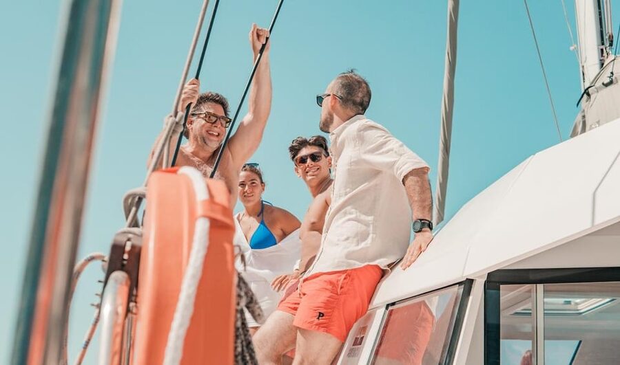 Milos: Full Day Luxury Catamaran with Full Meal & Open Bar - Food, Drinks, and the Comfort Details That Matter