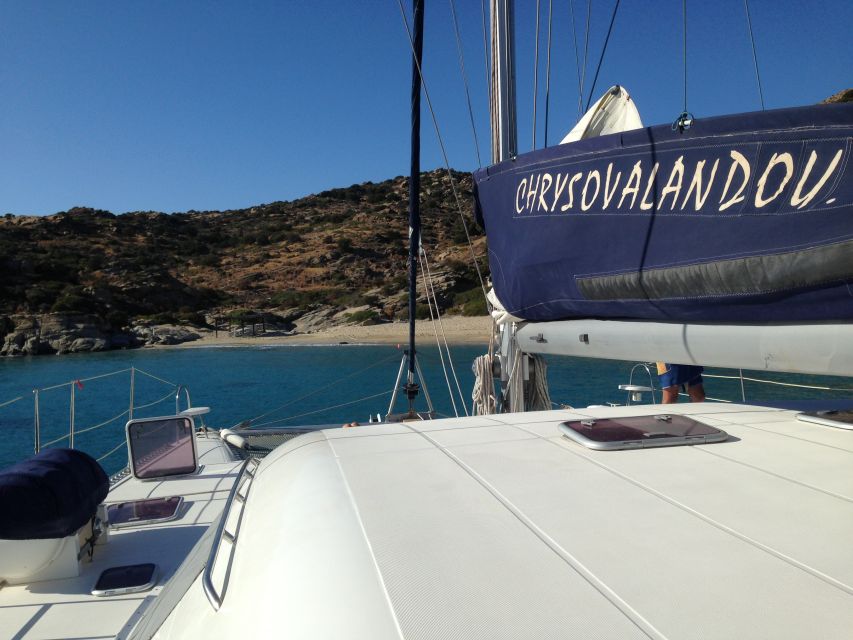 Milos: Half-Day Morning Catamaran Cruise to Kleftiko - Boat Comfort and the Crew Dynamic