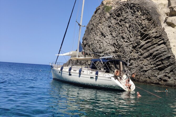 Milos oneiro-kleftiko west Milos - Key highlights worth booking for