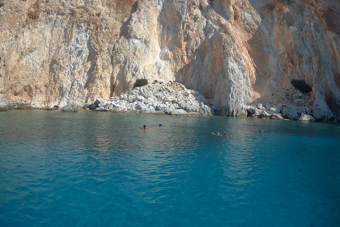 Milos Sailing Tour with snorkeling and lunch - Snorkeling Safari: Masks On, Then Follow the Crew