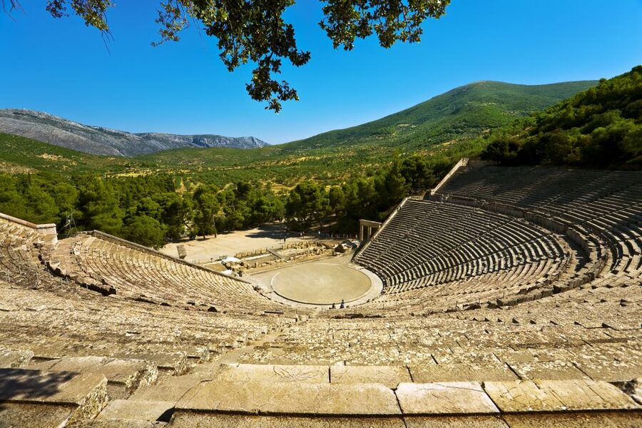 Mycenae, Epidaurus and Nafplio Tour from Athens - The VR and 10-language audio guide, how the tech fits the ruins