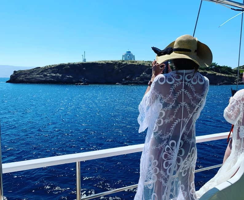 Mykonos: Delos and Rhenia Islands Cruise with BBQ Meal - Getting out of Mykonos: the first sailing segment