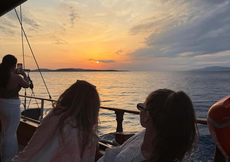 Mykonos: Sunset Boat Cruise with Light Dinner & Drinks - Key points that make this cruise worth your time