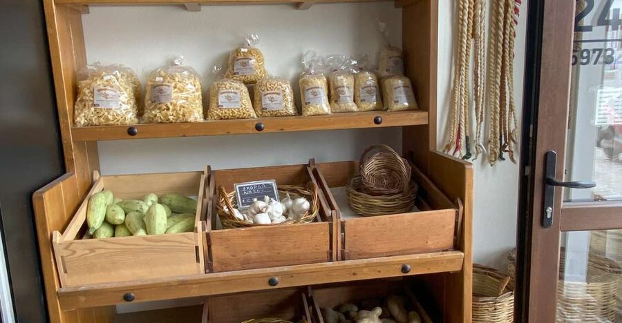 Naxos: Food Walking Tour & Cooking Class with Meal & Drinks - Cheese and Citron Liqueur Stops That Explain Naxos Flavor