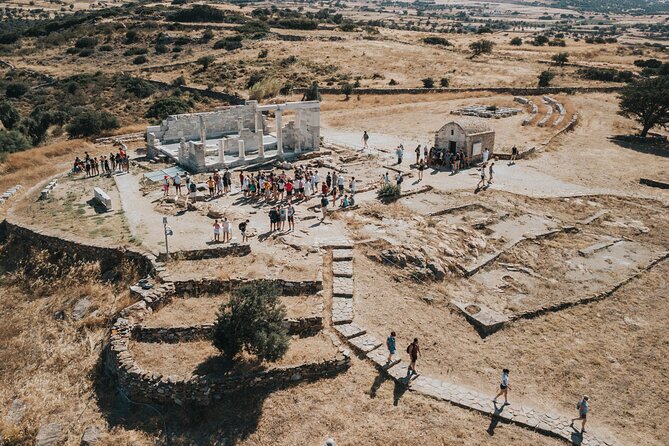 Naxos Highlights Bus Tour with Free Time for Lunch at Apeiranthos - Key moments that make this Naxos day tour worth it
