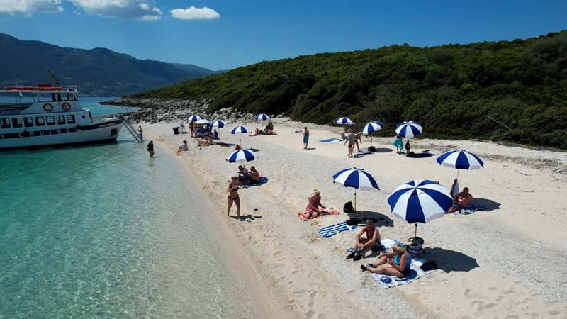 Nydri: Island Hopping Boat Cruise with Beach BBQ Lunch - How the day fits together, and where it could feel long