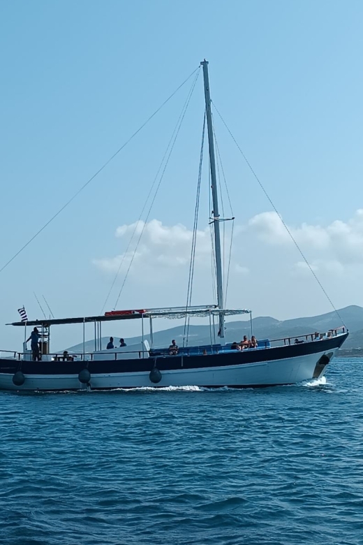 Paros Antiparos: Full-Day Boat Tour with Lunch & Drinks - The feel of the day on a 66ft boat (and why that matters)