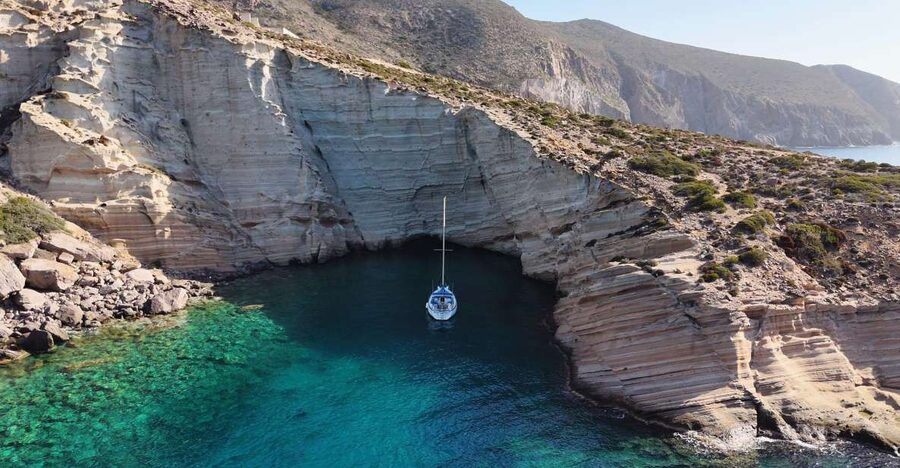 Paros Antiparos: Full-Day Boat Tour with Lunch & Drinks - Panteronisi swim stop: shallow water, great snorkeling, and serious photo light