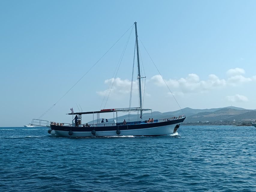 Paros Antiparos: Full-Day Boat Tour with Lunch & Drinks - Despotiko lunch stop: this is where the “premium” part shows up