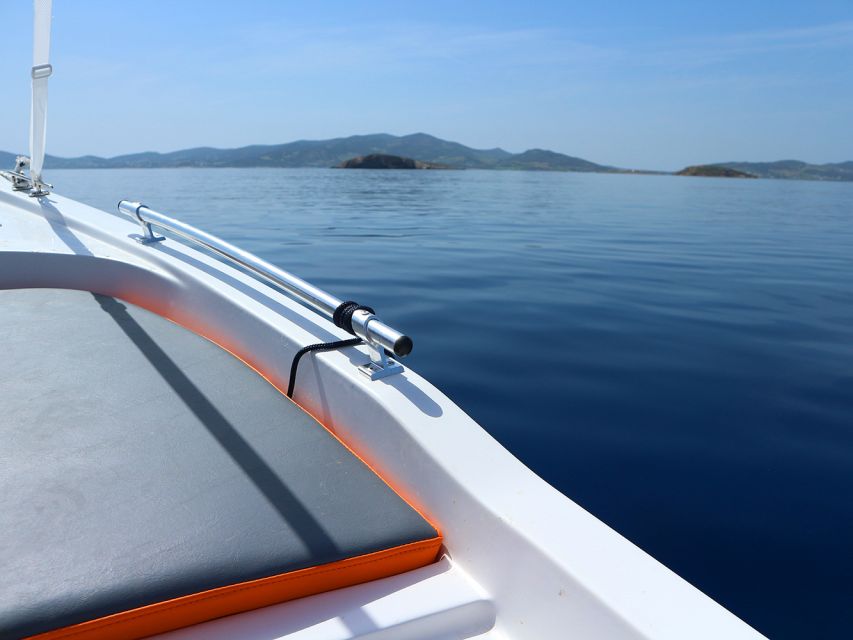 Paros: Full-Day Small Boat Rental with Self-Driving - Despotiko archaeological area: a break from swim time