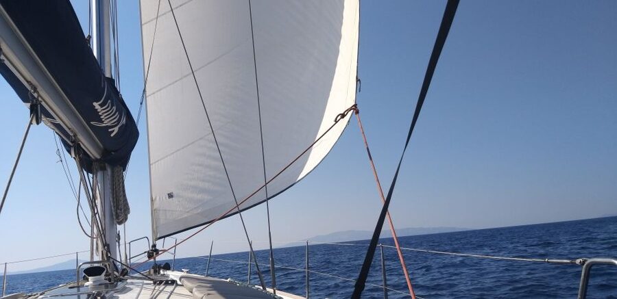 Paros: Iraklia, Schinoussa, & Naxos Sailing Tour with Lunch - Heraklia time: Alimia beach, crystal water, and a WWII hydroplane