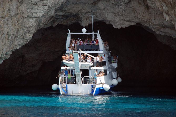 Paxos and Antipaxos Cruise from Corfu - The first sea leg: why that long ride can feel longer than it sounds