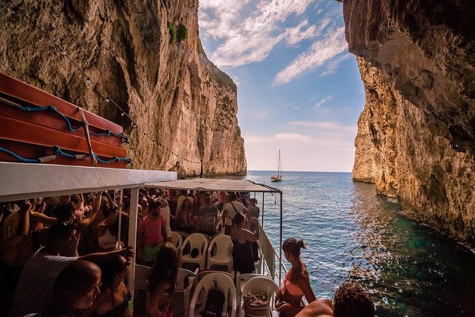 Paxos Antipaxos Blue Caves Cruise from Corfu - Food and drinks on board: what’s included, what to budget