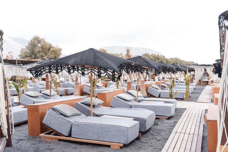 Perivolos Beach: Sun-Bed Experience FortyOne Bar Restaurant - Perivolos Beach and the FortyOne Bar vibe