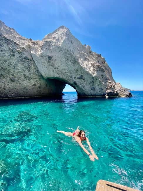 Pounta: Blue Lagoon Boat Tour - What’s Onboard: Refreshments, Fruit, and the Social Moment