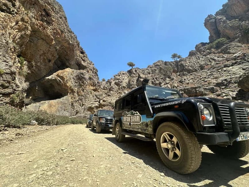 Rethymno: Full-Day Land Rover Safari to Preveli - The tavern lunch with unlimited Cretan wine