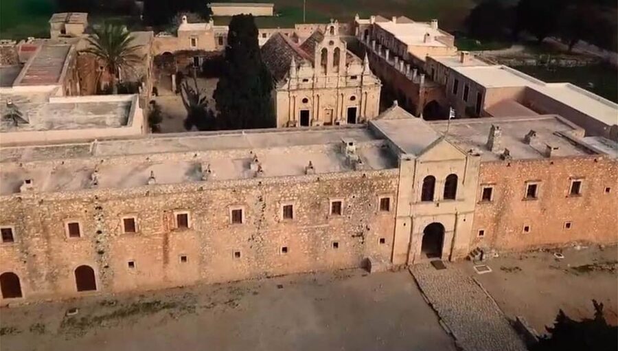 Rethymno: Melidoni Cave and Arkadi Monastery Half-Day Trip - Fragma Potamon Dam viewpoint stop: the photo break that anchors the return