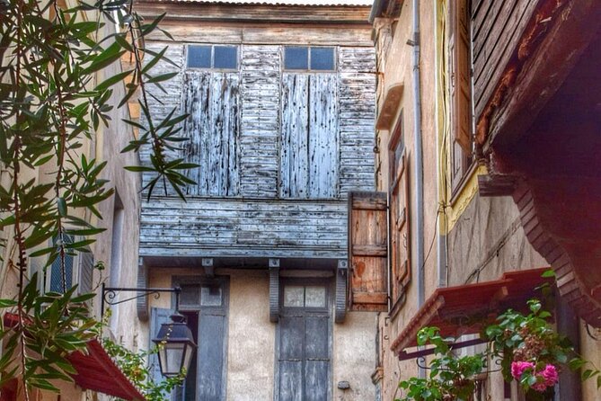 Rethymno Walking & Gastronomy Tour - Stop 3: The Venetian mansion philo workshop and the art behind kantaifi