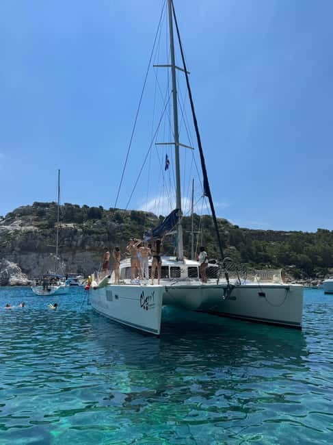 Rhodes: All inclusive Catamaran Escape with Lunch & Drinks - Ladiko Bay plus lunch: the most comfortable kind of break