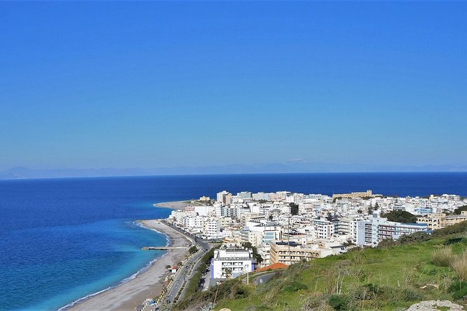 RHODES BEST FIRST IMPRESSION FOR CRUISE SHIP VISITORS - 4 people - Mandraki Harbour and the Church of the Annunciation stop fast