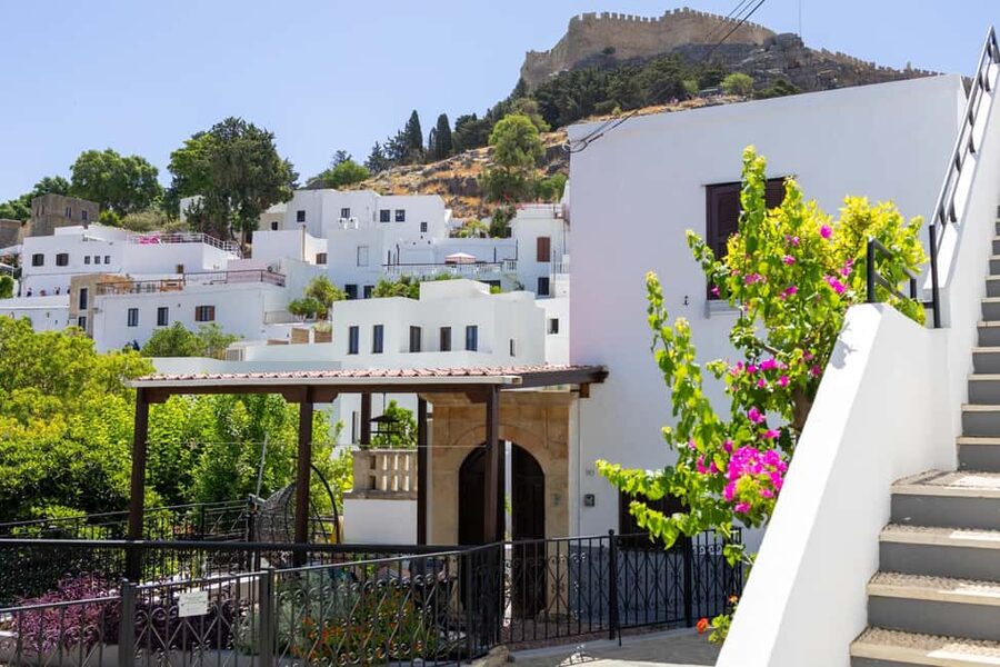 Rhodes: Easy Morning Transfer to Lindos & 4 Hours Free Time - Easy logistics from Rhodes Town and resort areas