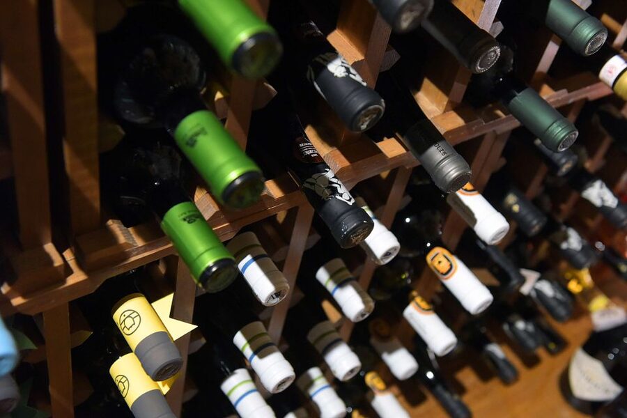 Rhodes: Private Wine Tasting Experience for Beginners - How the sommelier lesson works, with Alexandra and Kosmas