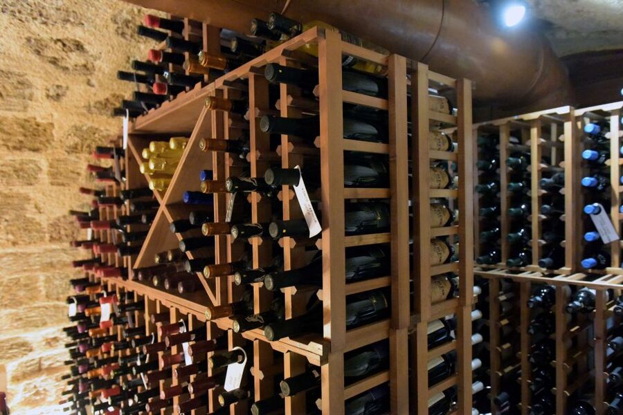 Rhodes: Private Wine Tasting Experience for Beginners - Your tasting flight: white, red, rosé plus Greek food pairing