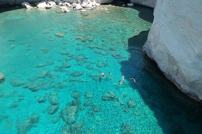 Round of Milos and Poliegos Sailing boat snorkelling cruise - Kalogries Beach: short, sweet turquoise time