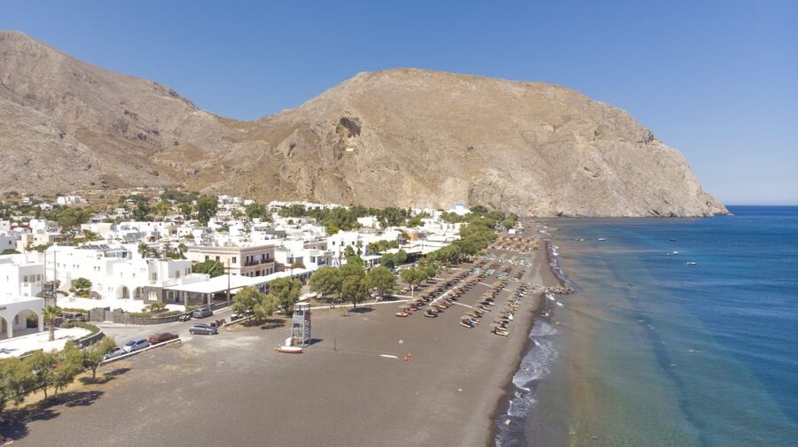 Santorini 2-Day Combo: Volcano Boat Cruise & Island Bus Tour - Timing, pickups, and what to do the day before