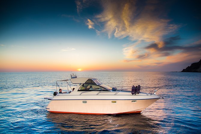Santorini 5 - Hours Private Day Or Sunset Cruise with Bbq and Drinks - Key things worth knowing before you go
