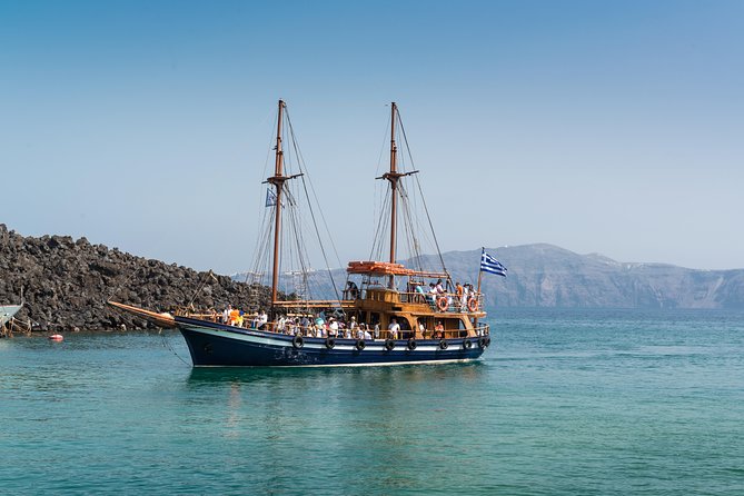 Santorini Caldera Cruise Tour (Volcano, Hot Springs, Thirassia) - Boat Experience: Comfortable Enough, But Plan for Busy