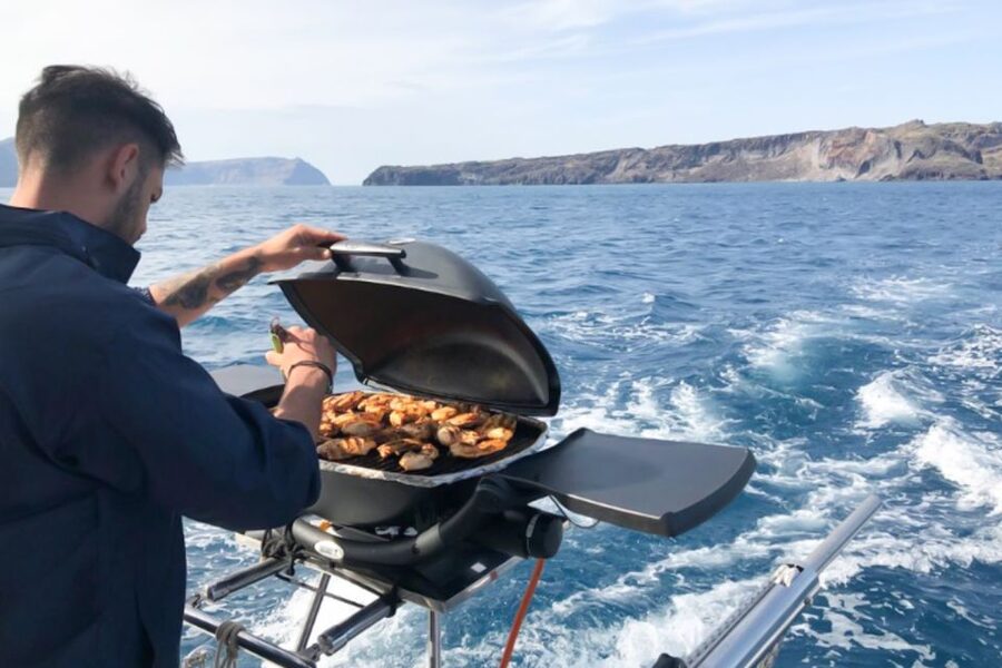 Santorini Caldera: Panorama Winter Cruise - The Vlychada to Red Beach stretch, where the photos start